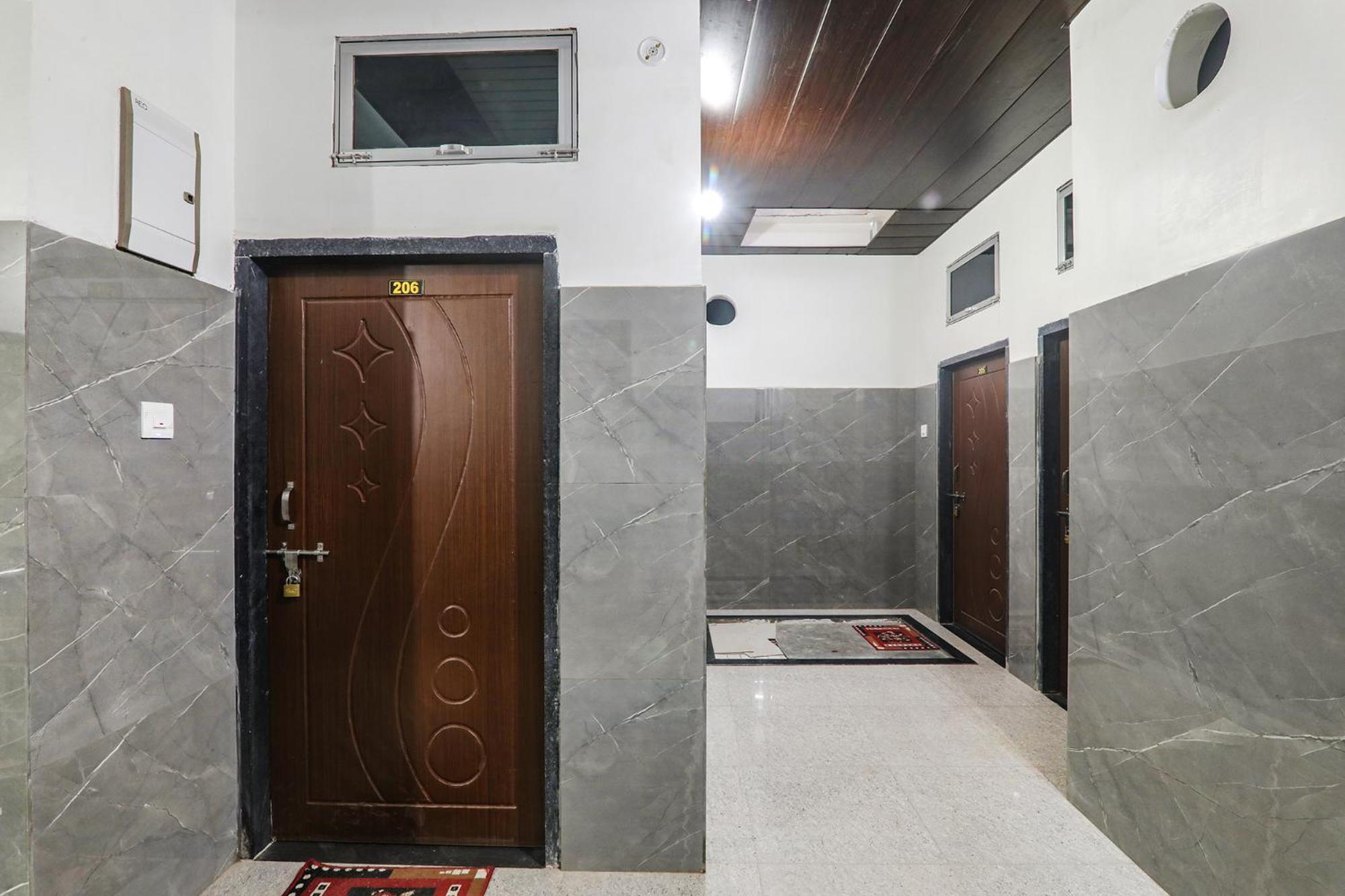 Fabexpress Milan Palace Ayodhya Luaran gambar