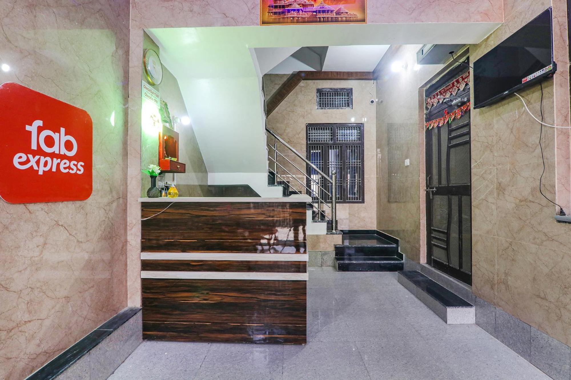 Fabexpress Milan Palace Ayodhya Luaran gambar